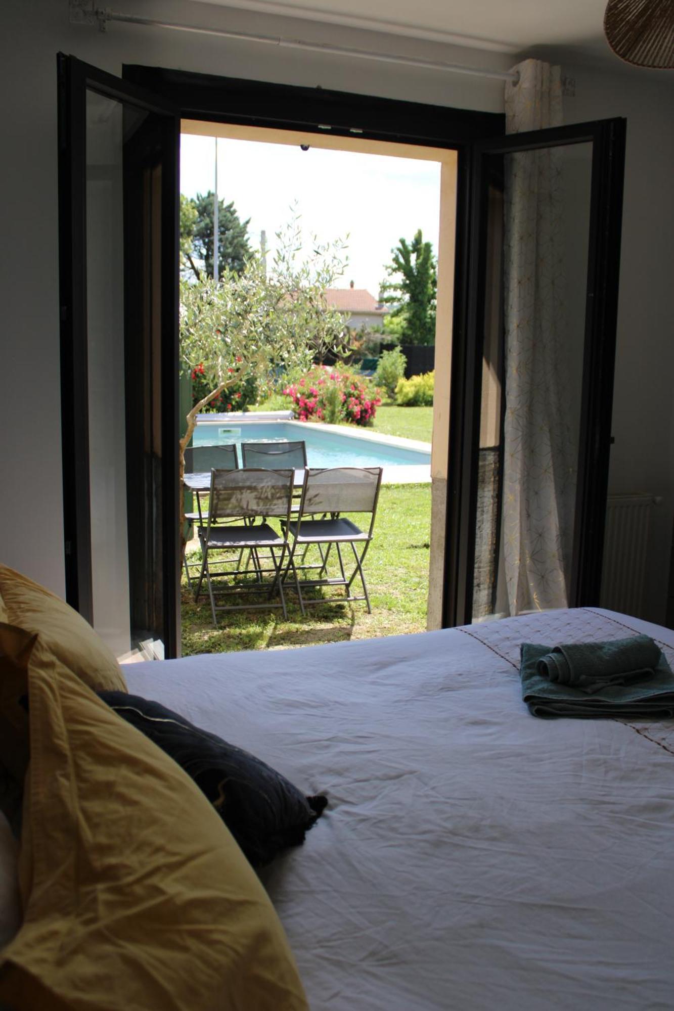 Aux Jardins D'Heloise Villa Crest Luaran gambar